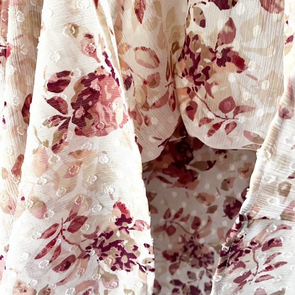 EUC LC LAUREN CONRAD Floral Sheer Long Sleeve Top Size XL - Picture 3 of 5